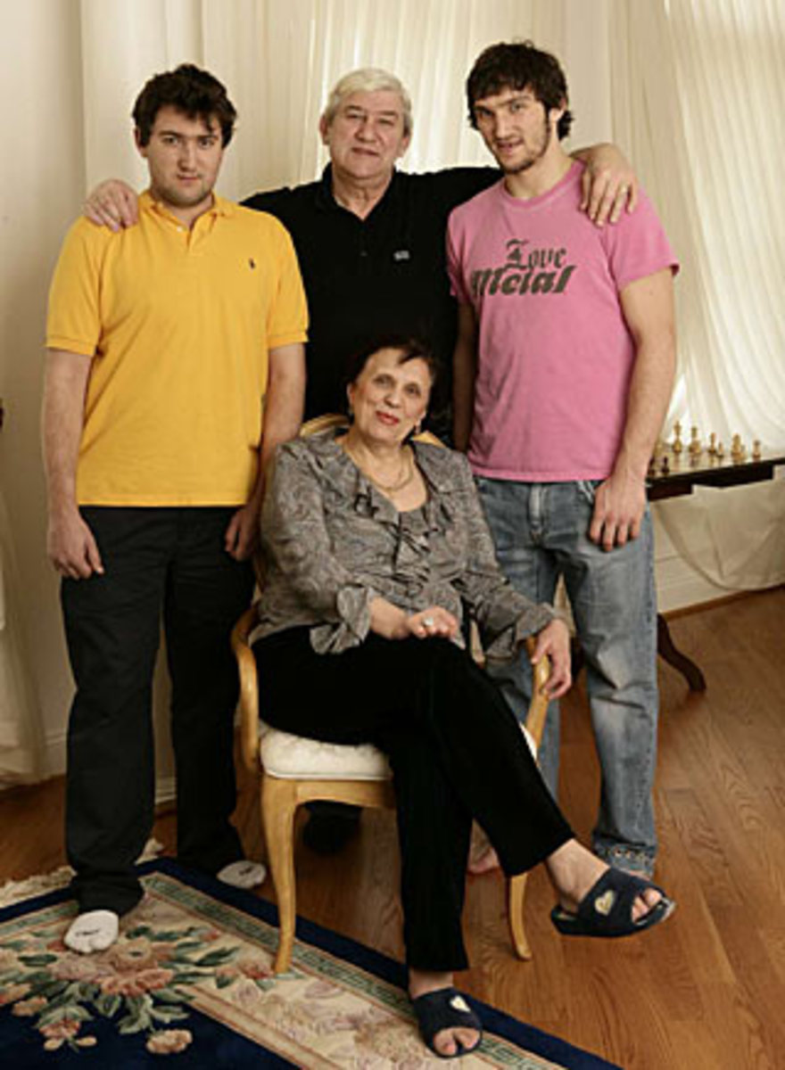alex-ovechkin-family-bruty.jpg